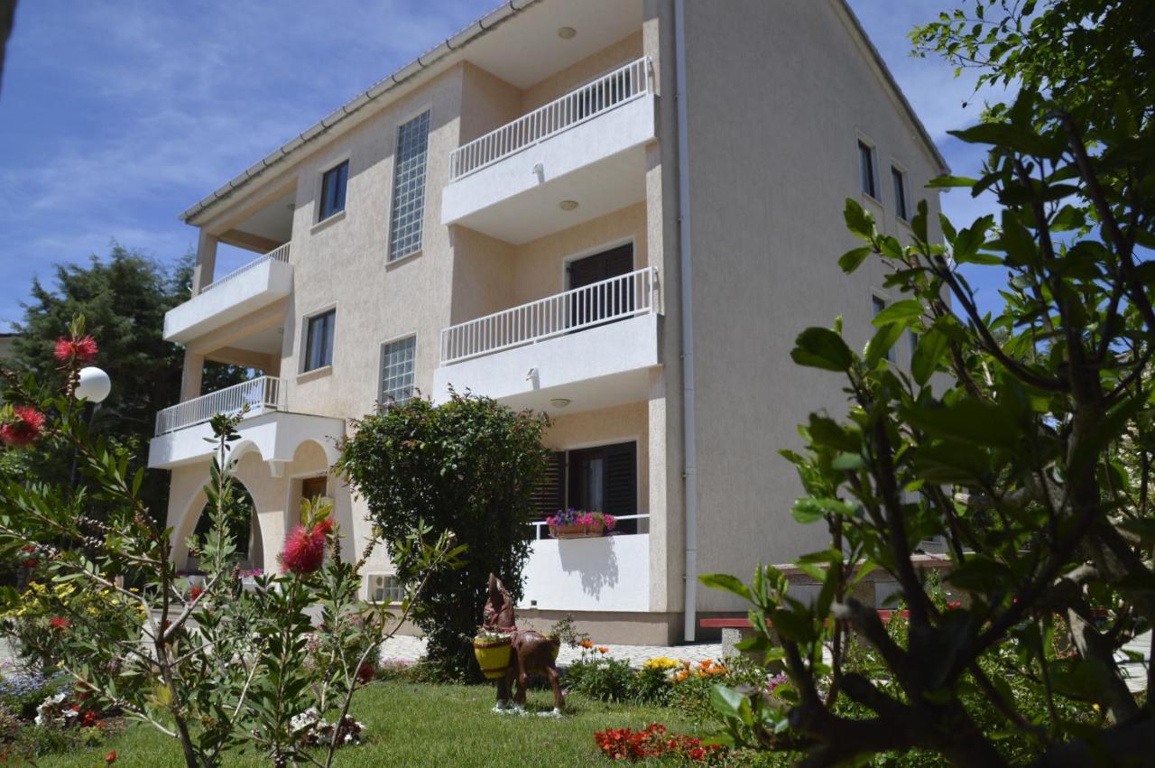Apartment Lidija Krk Town Exterior photo